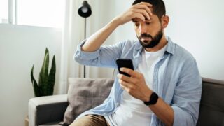振った男は後悔しない？男性心理や振ったことを後悔させて復縁する方法を解説！